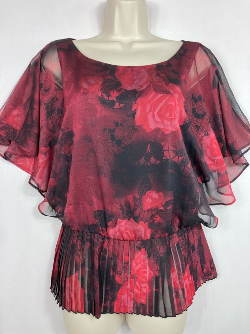 🌹Dressbarn Beautiful, Feminine Red & Black Floral Chiffon Pleated Blouse Sz 4